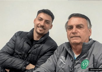 MPDF denuncia Jair Renan filho de Bolsonaro por lavagem de dinheiro © Renan FilhoInstagram O Diário de Notícias do País!