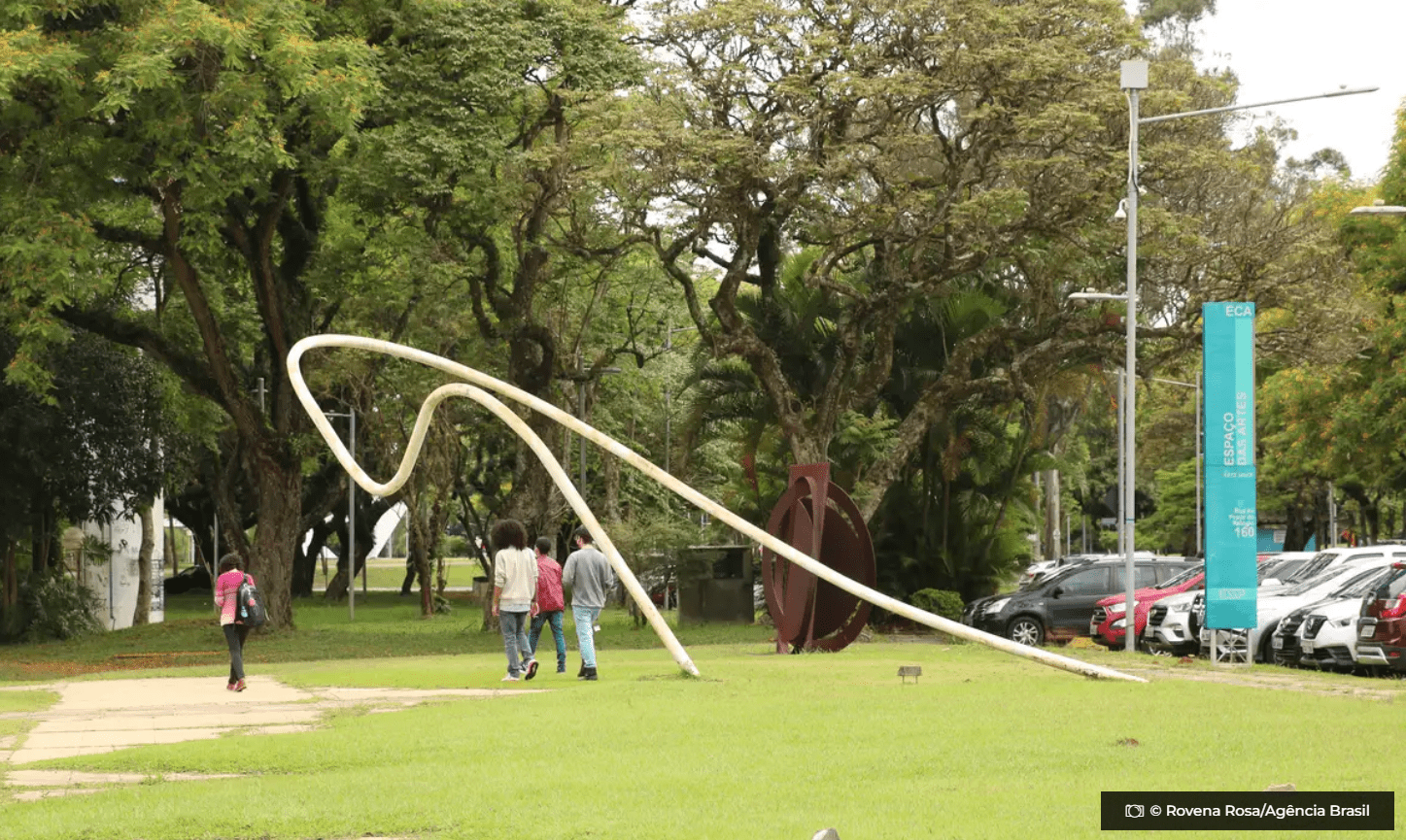 Juiz ordena que USP efetive matricula de aluno barrado em cota racial © Rovena RosaAgencia Brasil O Diário de Notícias do País!