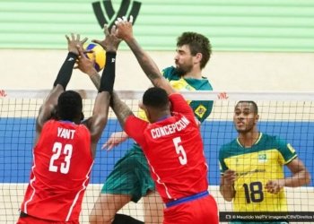 Brasil e derrotado por Cuba na estreia da Liga das Nacoes Masculina © Mauricio ValFV ImagensCBVDireitos Reservados O Diário de Notícias do País!