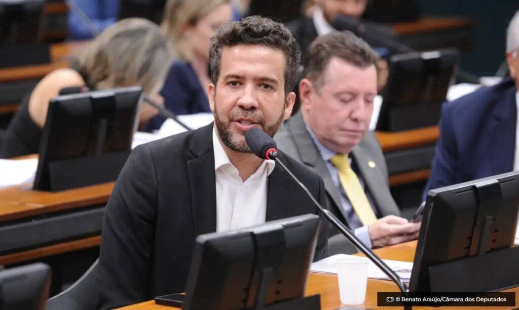 Conselho de Etica da Camara adia votacao de parecer contra Janones © Renato AraujoCamara dos Deputados O Diário de Notícias do País!