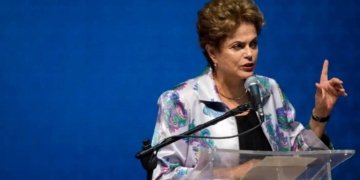 Dilma anuncia liberacao de R 575 bilhoes do Banco dos Brics ao RS © Marcelo CamargoEBC O Diário de Notícias do País!
