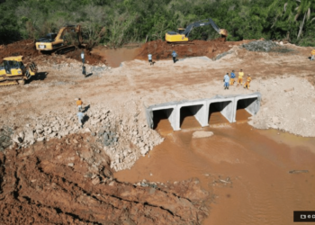 Equipes restabelecem trafego no km 132 da BR 290 RS em Eldorado do Sul © DNIT O Diário de Notícias do País!