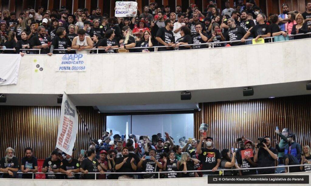 Assembleia Legislativa do PR aprova terceirizacao da gestao de escolas © Orlando KissnerAssembleia Legislativa do Parana O Diário de Notícias do País!