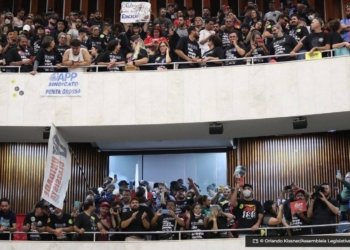 Assembleia Legislativa do PR aprova terceirizacao da gestao de escolas © Orlando KissnerAssembleia Legislativa do Parana O Diário de Notícias do País!