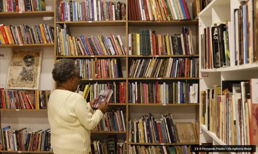 Autores negros podem concorrer a premio com romances ineditos © Fernando Frazao I Via Agencia Brasil O Diário de Notícias do País!