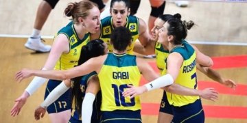 Duelo de invictos Brasil encara Polonia pela Liga das Nacoes Feminina © Divulgacao I Via Volleyball World O Diário de Notícias do País!