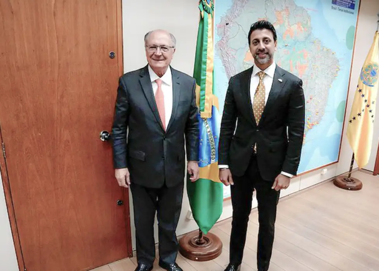 Ministro de Comércio Internacional do Canadá, Maninder Sidhu, com o vice-presidente e ministro do Mdic, Geraldo Alckmin © Cadu Gomes I Via VPR