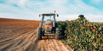 Trator © HelloDavidPradoPerucha