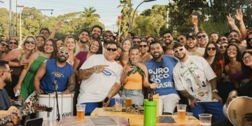 Hit “P do Pecado”, feat de Menos é Mais e Simone Mendes © Divulgação