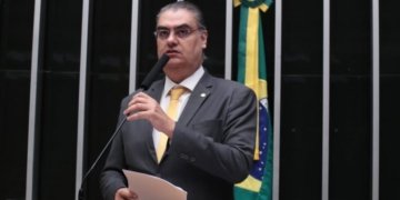 Câmara aprova auxílio de R$ 600 a atingidos por chuvas em Minas Gerais