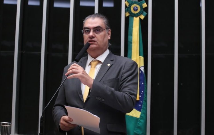 Câmara aprova auxílio de R$ 600 a atingidos por chuvas em Minas Gerais