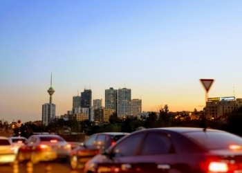 Chamran Highway, Tehran, Iran © Arman Taherian I Via Unsplash