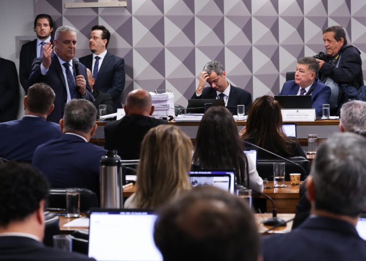 Comissão do INSS termina trabalhos sem conclusão após sete meses de investigação