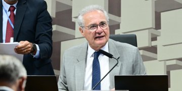Daniel Vorcaro: CAE aguarda depoimento sobre fraudes no Banco Master nesta terça