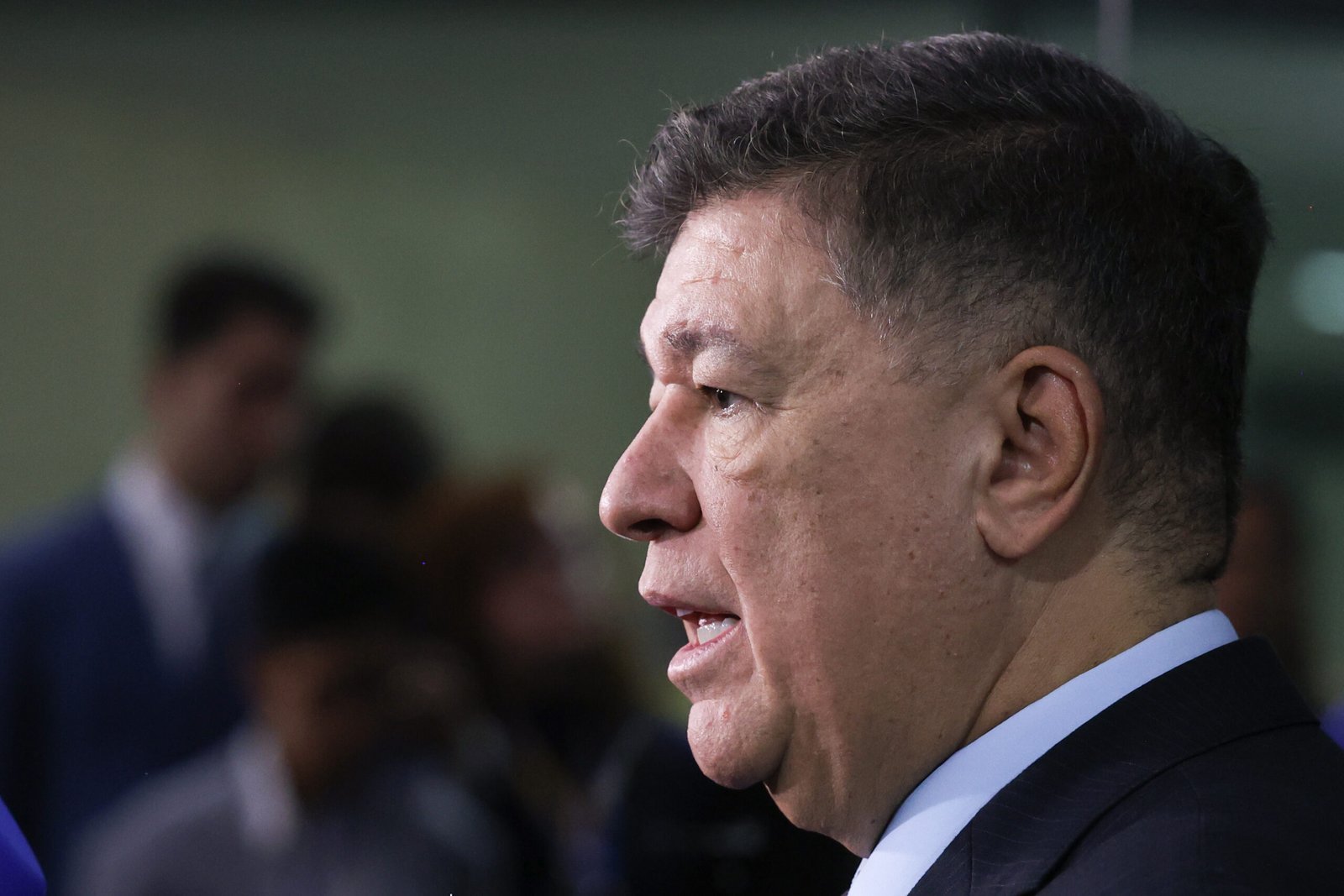 Decisão do STF força Carlos Viana a votar relatório final da CPMI do INSS com urgência