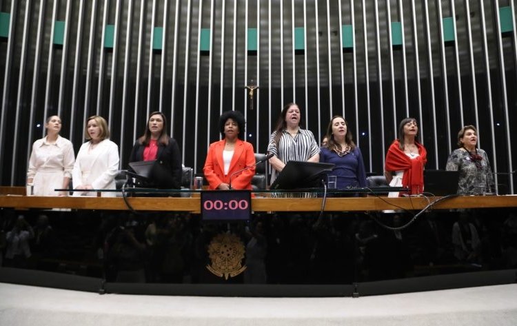 Direitos da mulher: Leis de 2025 trazem avanços, mas aplicação é desafio