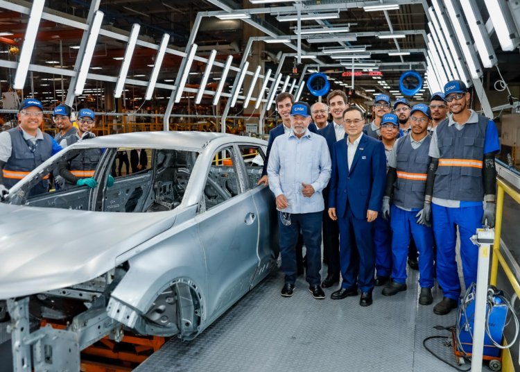 Endividamento das famílias brasileiras preocupa Lula; ministro apresentará solução