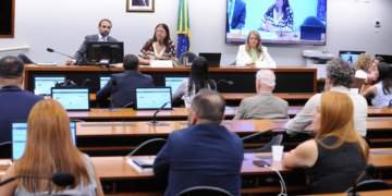 Falta de consenso sobre ABA pode atrasar acesso a tratamento para autismo no SUS, alertam