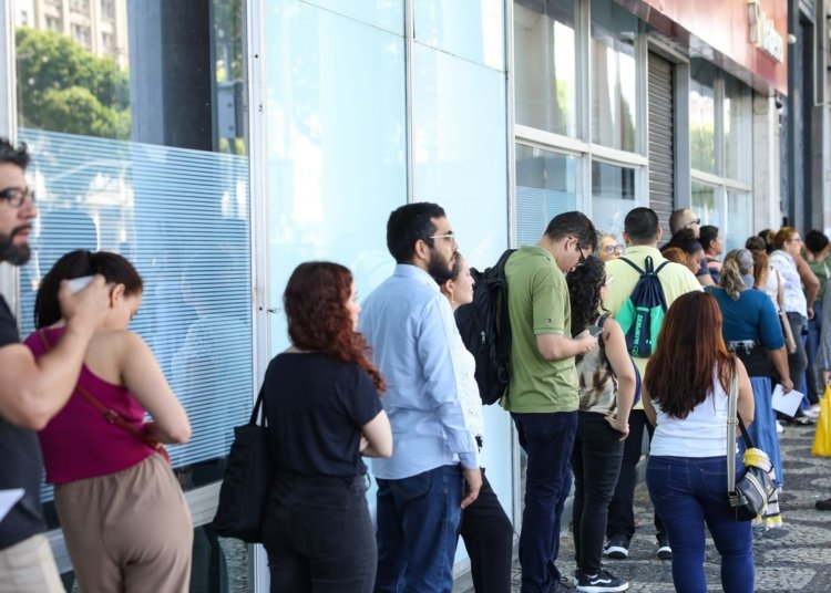 Hoje é o último dia para 102 aprovados do CNU 2025 confirmarem interesse em vagas