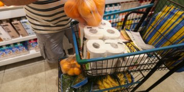 IPCA-15 de março: inflação desacelera para 0,44% com destaque para alta dos alimentos