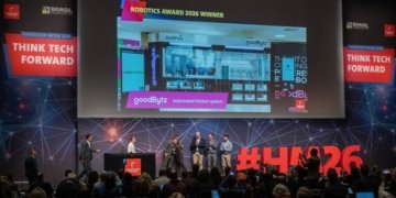 Robô chef com IA da GoodBytz revoluciona a gastronomia e ganha prêmio na Alemanha