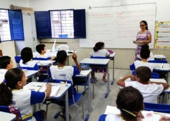 Oficina Legislativa concede prêmios a alunos e educadores do DF