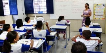 Oficina Legislativa concede prêmios a alunos e educadores do DF