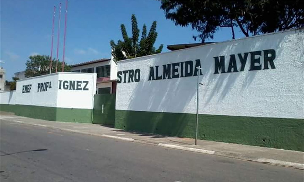 Professora é ferida ao impedir ataque em escola de Suzano; agressor é contido rapidamente
