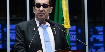 Senador Kajuru celebra condenação de 4 pessoas por fraude no Candangão graças à CPI.