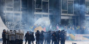 STF atinge 1.402 condenações por atos golpistas de 8 de janeiro