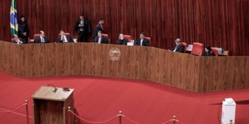 TSE cassa governador de roraima, declara ex-governador inelegível e ordena novas eleições