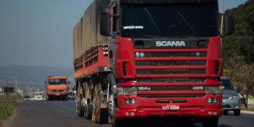 CMN define novas regras para financiamento de caminhões e ônibus no programa Move Brasil