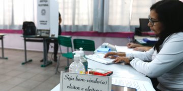 Eleições 2026: saiba como se tornar um mesário voluntário da Justiça Eleitoral