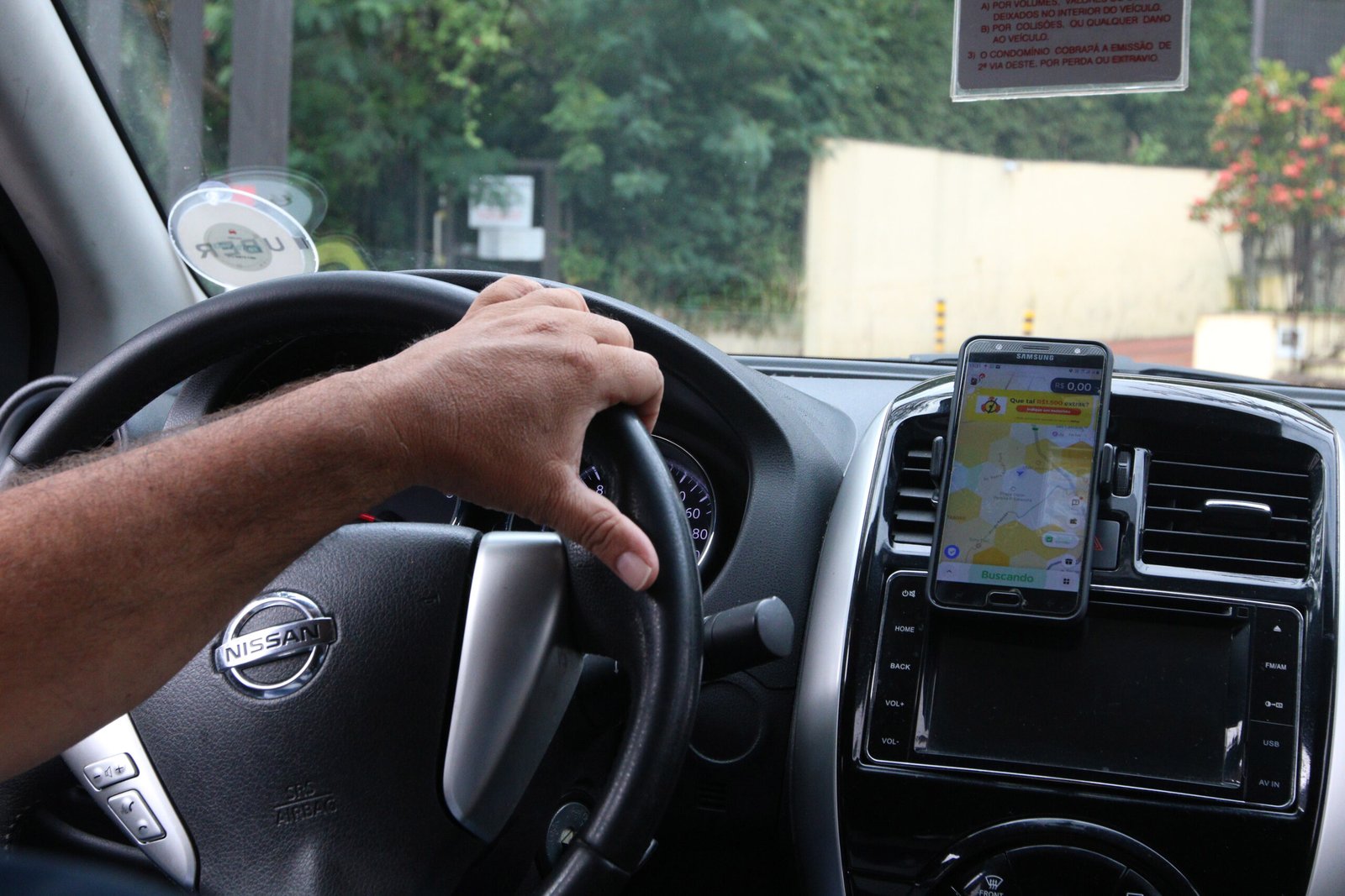 Governo libera R$ 30 bilhões para facilitar compra de veículos por motoristas e taxistas