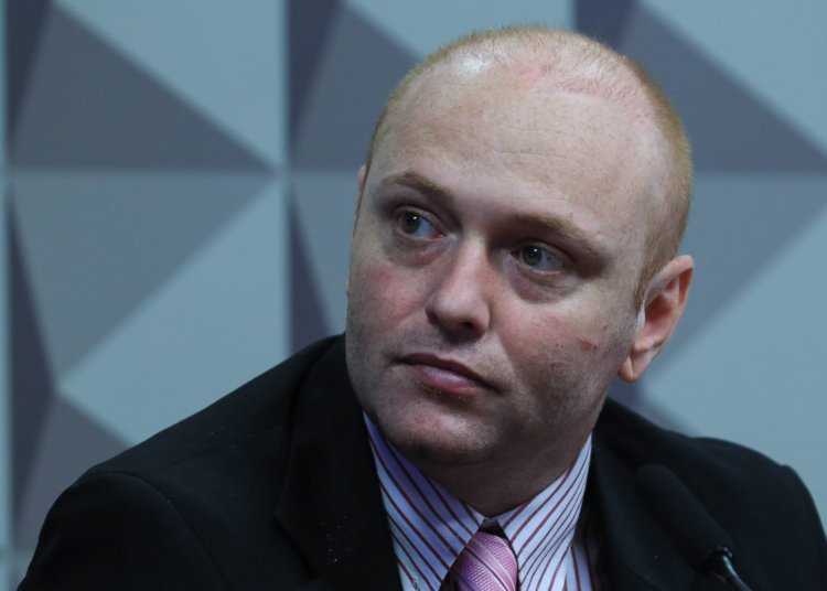 Alexandre de Moraes autoriza progressão de regime para hacker Walter Delgatti