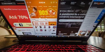 Amobitec defende fim da "taxa das blusinhas" e aponta falha na proteção da indústria