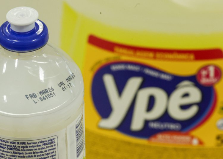 Anvisa mantém proibição para lotes de produtos Ypê com final 1
