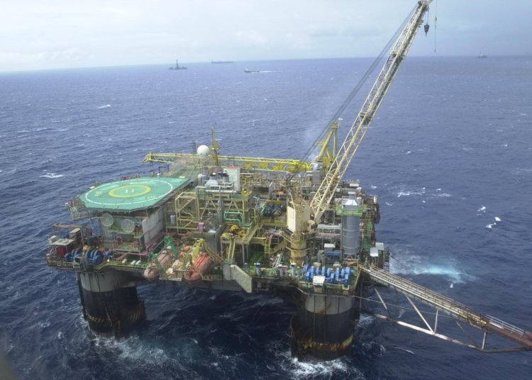 Brasil bate recorde histórico de produção de petróleo em meio à crise no Irã