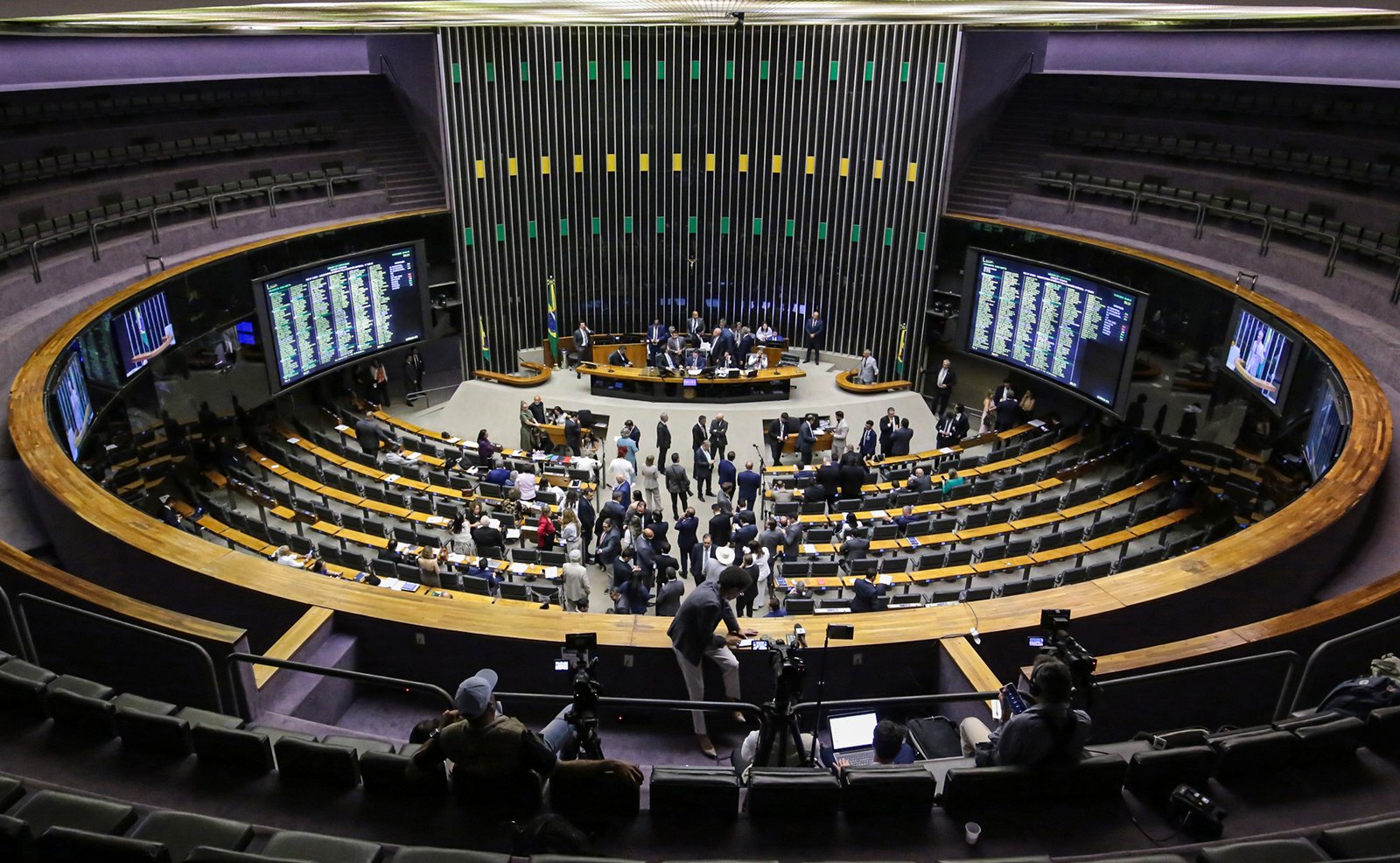 Câmara debate nova Política Nacional de Minerais Críticos para impulsionar o setor