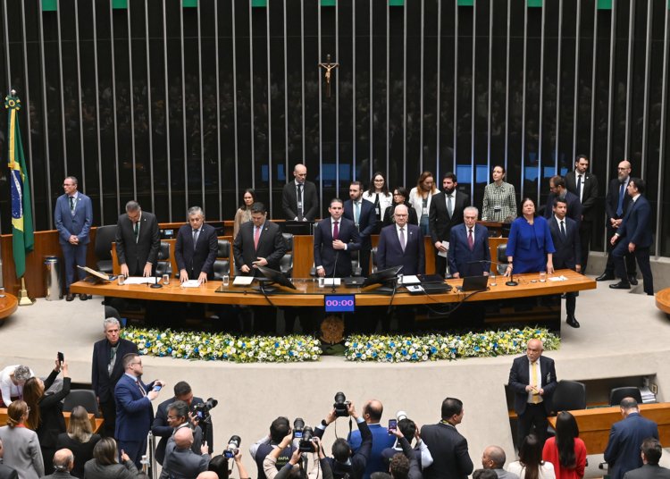 Câmara dos Deputados celebra bicentenário em sessão solene no Congresso Nacional