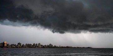 Ciclone extratropical traz temporais e queda brusca de temperatura a Santa Catarina