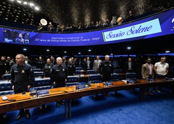 Congresso nacional homenageia os 217 anos da polícia militar do Distrito Federal