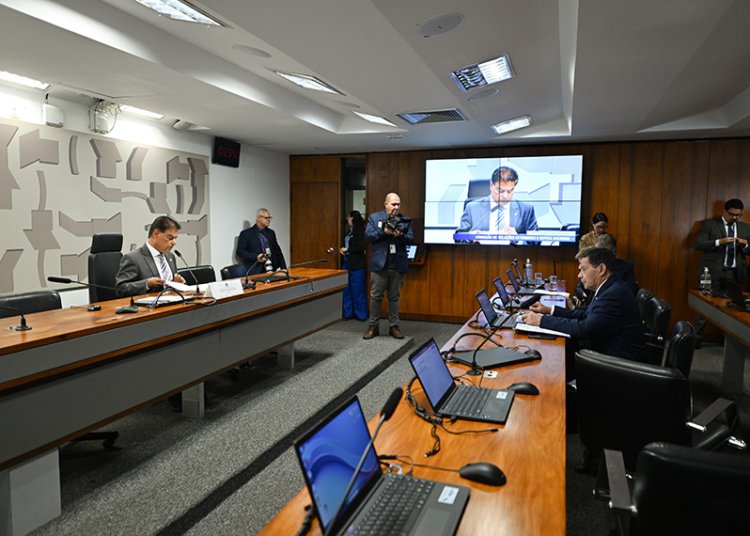 CRE faz sabatina de 7 indicados para embaixadas e análise de projetos nesta quarta