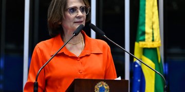 Damares Alves defende campanha contra violência sexual infantil