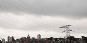 Defesa Civil alerta para temporais e queda brusca de temperatura em São Paulo