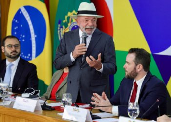 Desenrola Brasil: Governo lança programa para limpar nome e ampliar crédito
