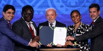 Educação como base de consciência e soberania para Brasil e África, diz Lula