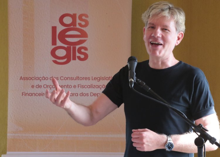 Especialista defende custo-benefício para priorizar gastos em saúde e educação