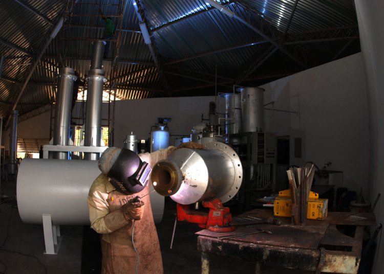 Faturamento da indústria brasileira cresce 3,8% em março, aponta CNI