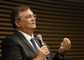 Flávio Dino ordena plano emergencial para reestruturação da CVM